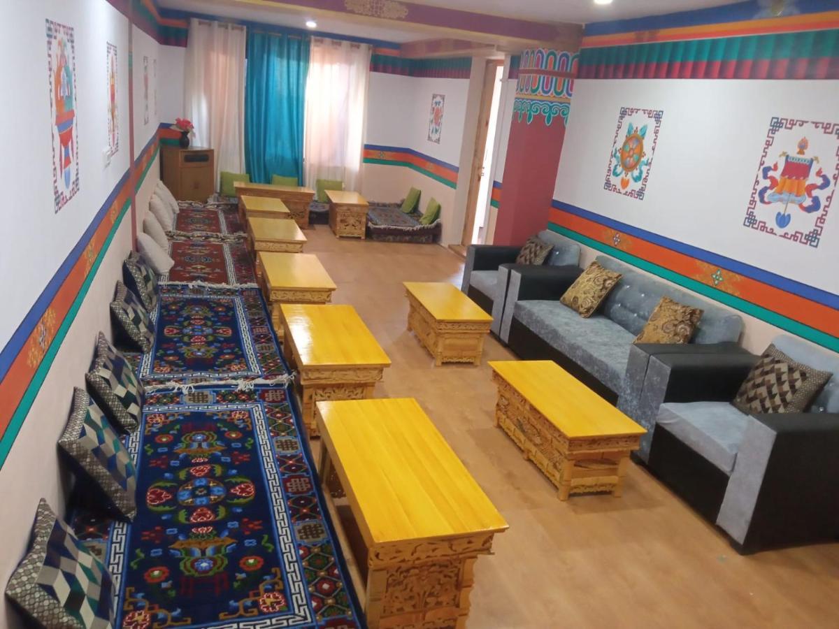 Gaywoo Guest House Лех Экстерьер фото
